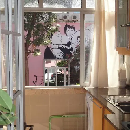 Apartamento Lisbon Centre - Av Roma - Quiet And Close To All